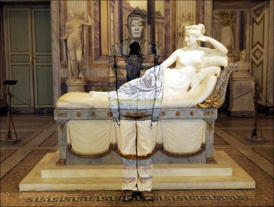 Художник Лю Болин (Liu Bolin) - человек-невидимка